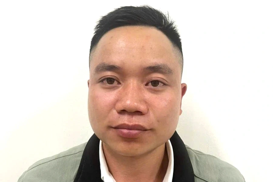 Tạm giữ nam thanh niên lạng lách, tạt đầu ô tô trên cao tốc