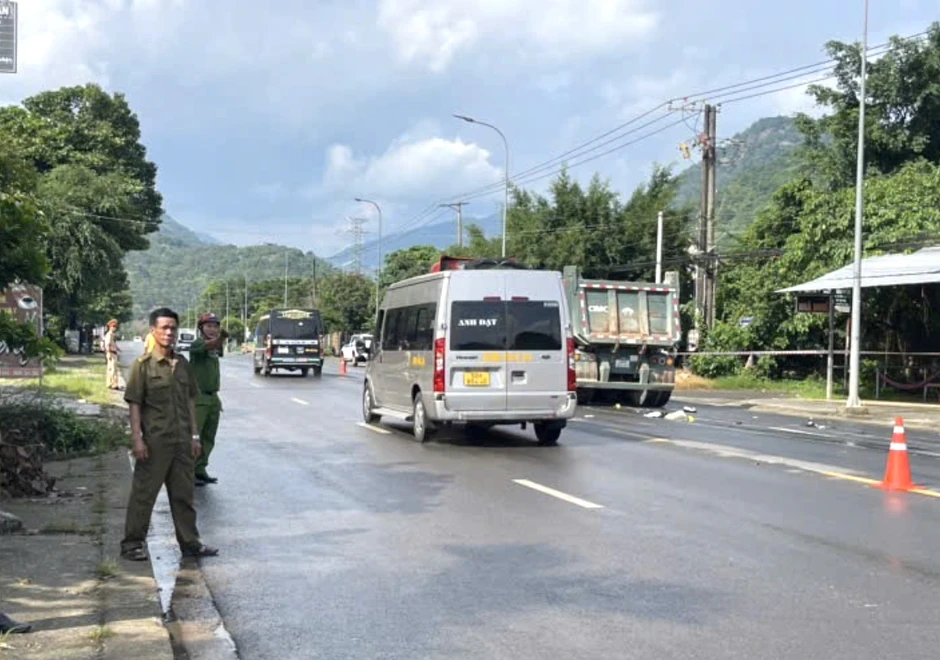 Tạm giữ tài xế liên quan vụ tai nạn 2 người thương vong ở Lâm Đồng