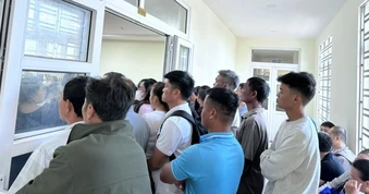 Tạm hoãn phiên tòa xét xử vụ máy hỏng vẫn kê khai tán sỏi 255 ca