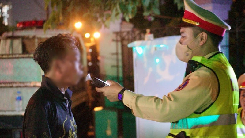Tăng cường xử lý vi phạm nồng độ cồn trong thời gian diễn ra giải bóng đá World Cup Tăng cường xử lý vi phạm nồng độ cồn trong thời gian diễn ra giải bóng đá World Cup