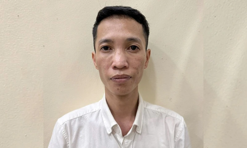 Tạo lệnh chuyển tiền thành công giả, chiếm đoạt gần 2,1 tỷ đồng Tạo lệnh chuyển tiền thành công giả, chiếm đoạt gần 2,1 tỷ đồng