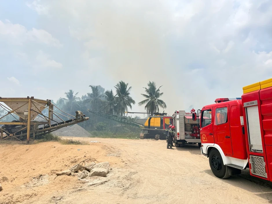 Tây Ninh siết xử phạt hành vi đốt rác, rơm rạ sau hàng loạt vụ cháy Tây Ninh siết xử phạt hành vi đốt rác, rơm rạ sau hàng loạt vụ cháy