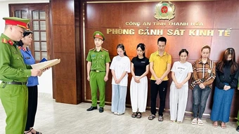 Thanh Hóa: Triệt phá đường dây buôn bán nước hoa giả