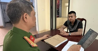 Thanh niên chém bạn nhậu trọng thương, gọi taxi đưa đi cấp cứu ở Đắk Lắk