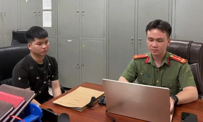 Thanh niên mua tích xanh, giả mạo sư thầy để lừa tiền công đức Thanh niên mua tích xanh, giả mạo sư thầy để lừa tiền công đức