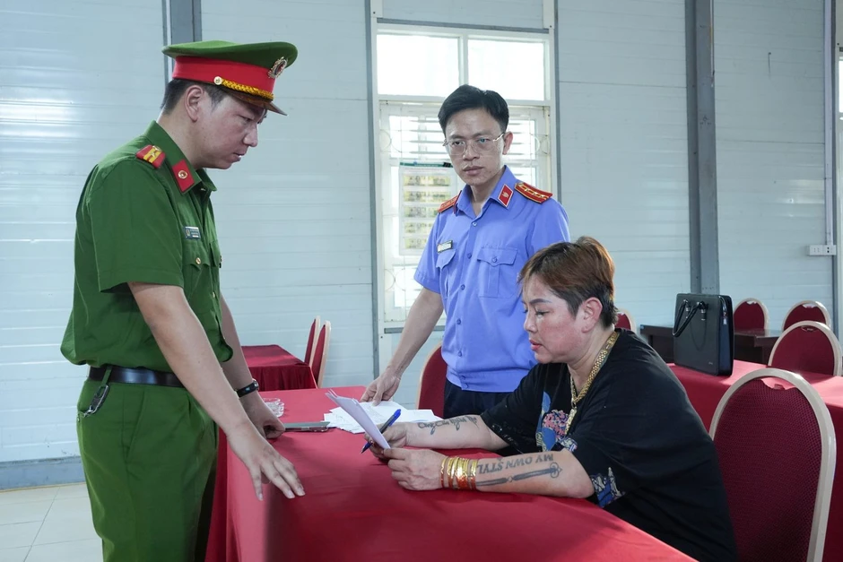 Thảo Rằn Ri và mối giao du với giới ‘giang hồ mạng’ Thảo Rằn Ri và mối giao du với giới ‘giang hồ mạng’