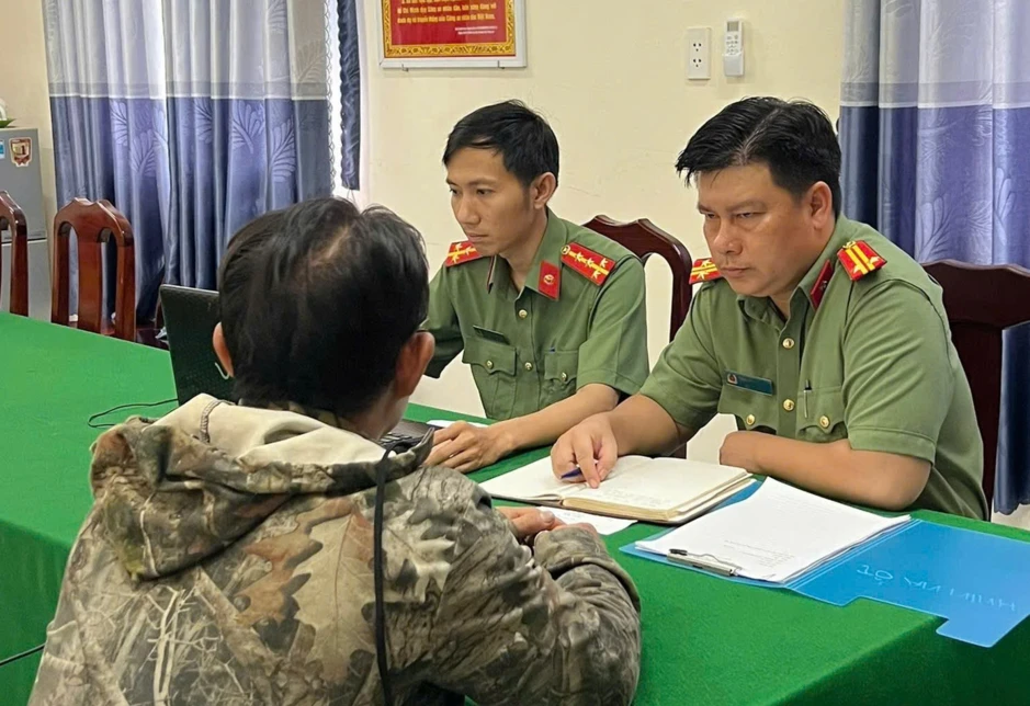 Thêm nhiều trường hợp chia sẻ, tương tác với hệ thống của Lê Trung Khoa bị mời làm việc