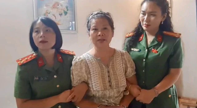 Thi hành lệnh bắt tạm giam người phụ nữ livestram Nguyễn Thị Ngọc SN 1966 Thi hành lệnh bắt tạm giam người phụ nữ livestram Nguyễn Thị Ngọc SN 1966