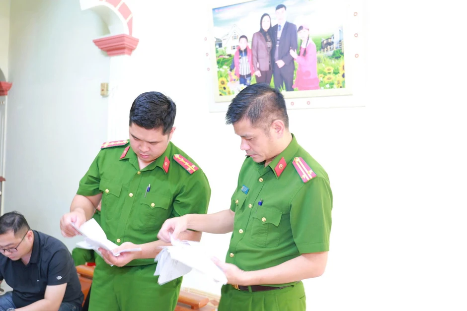 Thi hành lệnh khám xét chỗ ở, bắt tạm giam nguyên kế toán BQL dự án Đặng Thị Lý SN 1981