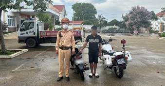 Thiếu niên 14 tuổi trộm xe máy của phụ huynh đưa con đi thi