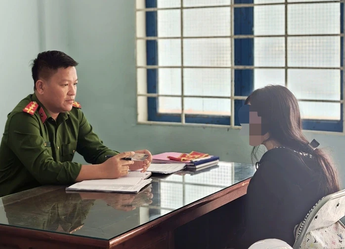 Thiếu nữ 14 tuổi bị dụ dỗ vào TPHCM làm việc nhẹ lương cao Thiếu nữ 14 tuổi bị dụ dỗ vào TPHCM làm việc nhẹ lương cao
