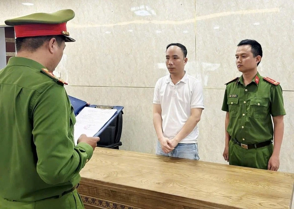 Thông báo nóng tới tất cả bị hại của Giám đốc Lê Thế Quang vừa bị bắt tạm giam Thông báo nóng tới tất cả bị hại của Giám đốc Lê Thế Quang vừa bị bắt tạm giam