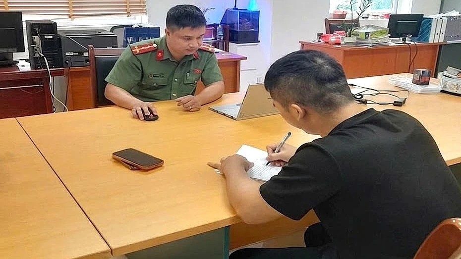 Thông tin sai sự thật, hai người ở Hà Nội bị phạt Thông tin sai sự thật, hai người ở Hà Nội bị phạt