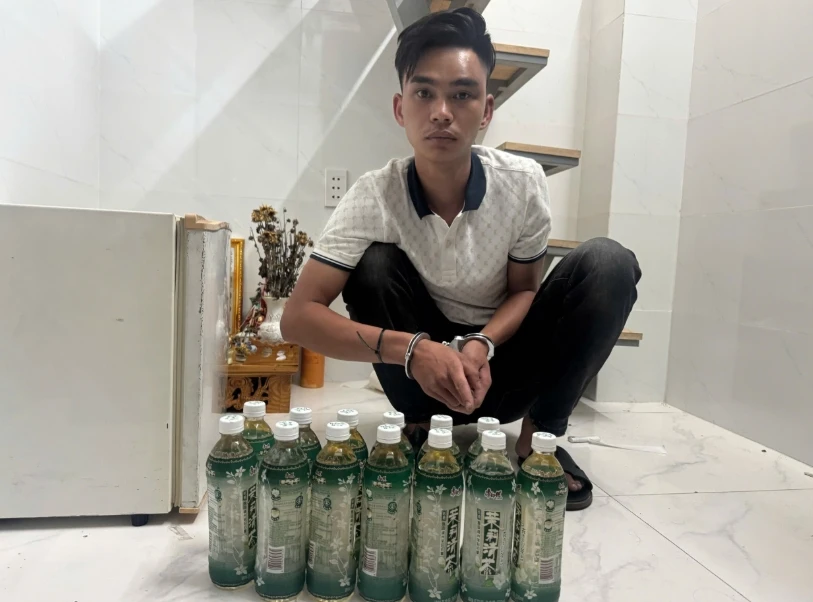 Thủ đoạn của nhóm buôn bán Pod Chill - ma túy "đội lốt" tinh dầu Thủ đoạn của nhóm buôn bán Pod Chill - ma túy "đội lốt" tinh dầu