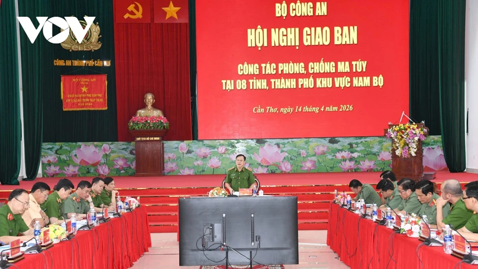 Thứ trưởng Nguyễn Văn Long: Xã, phường không ma tuý là then chốt giảm tội phạm Thứ trưởng Nguyễn Văn Long: Xã, phường không ma tuý là then chốt giảm tội phạm