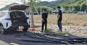 Thuê cháu lái taxi đi cắt trộm cáp điện ngầm, chú cháu cùng bị bắt