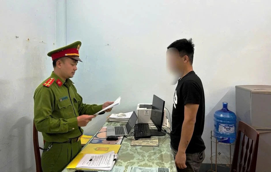 Thuê xe ô tô, mang đi cầm cố rồi trốn sang Campuchia Thuê xe ô tô, mang đi cầm cố rồi trốn sang Campuchia