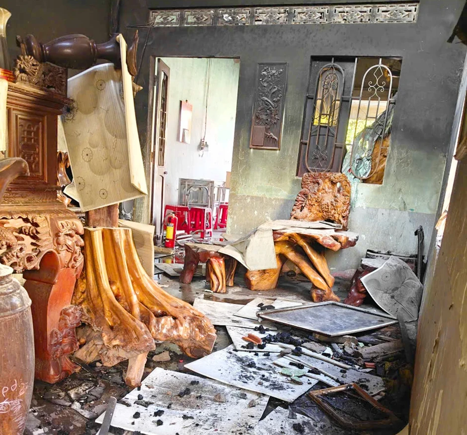Thương tâm: Cháy nhà khiến 2 chị em ruột tử vong Thương tâm: Cháy nhà khiến 2 chị em ruột tử vong
