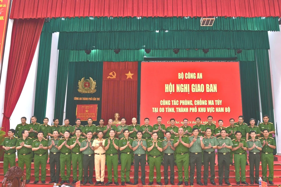 Thượng tướng Nguyễn Văn Long: Phải tập trung triệt tiêu 'nguồn cầu' tiêu thụ ma tuý Thượng tướng Nguyễn Văn Long: Phải tập trung triệt tiêu 'nguồn cầu' tiêu thụ ma tuý
