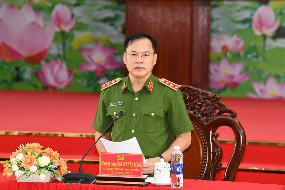Thượng tướng Nguyễn Văn Long: Phải tập trung triệt tiêu 'nguồn cầu' tiêu thụ ma tuý Thượng tướng Nguyễn Văn Long: Phải tập trung triệt tiêu 'nguồn cầu' tiêu thụ ma tuý
