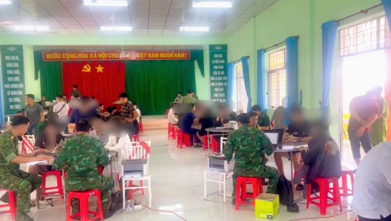 Tiếp nhận 8 người Việt cư trú trái phép, tham gia lừa đảo xuyên quốc gia Tiếp nhận 8 người Việt cư trú trái phép, tham gia lừa đảo xuyên quốc gia