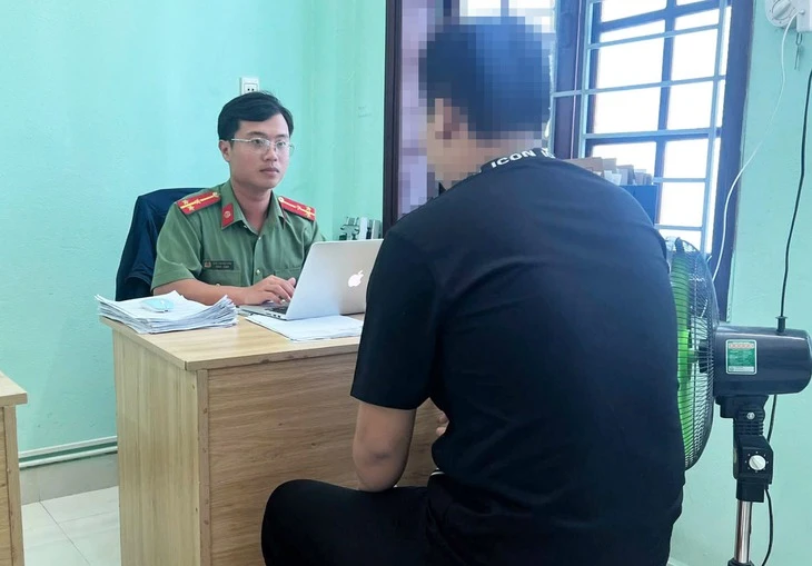 TikTok 'Chờ ngày trở lại' đăng xúc phạm danh dự người khác bị công an mời làm việc