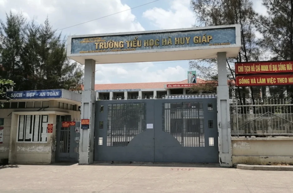 Tìm bị hại trong vụ án 'chạy nhập học' trên địa bàn Đồng Nai Tìm bị hại trong vụ án 'chạy nhập học' trên địa bàn Đồng Nai