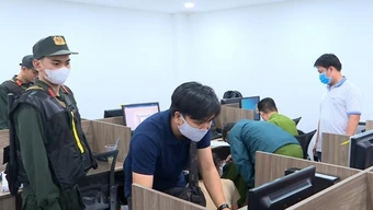 Tìm bị hại trong vụ chiếm đoạt tài sản khi chuyển tiền vào ngân hàng