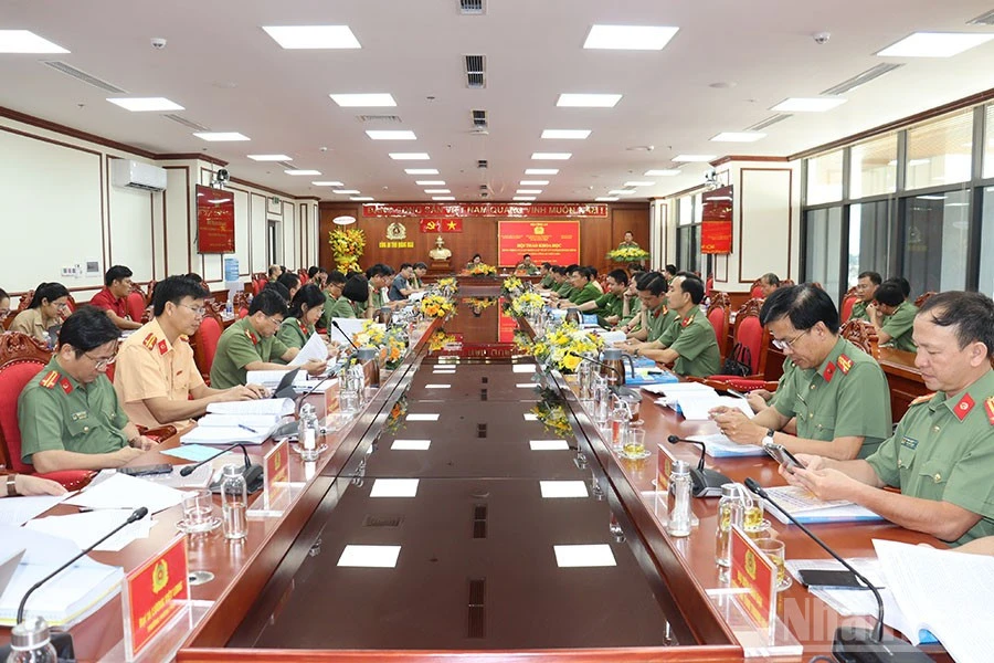 Tìm giải pháp hoàn thiện pháp luật về xử lý vi phạm hành chính