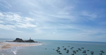 Tìm kiếm xuyên đêm thiếu niên 15 tuổi mất tích trên biển Kê Gà
