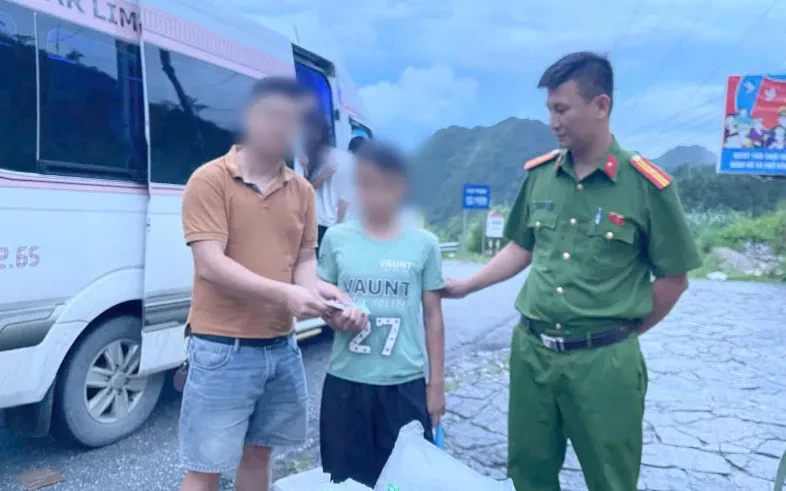 Tin lời tuyển dụng trên mạng, nữ sinh rời nhà xuống Hà Nội tìm việc Tin lời tuyển dụng trên mạng, nữ sinh rời nhà xuống Hà Nội tìm việc