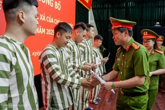 Tổ chức cho người được đặc xá về nhà vào ngày 1/6