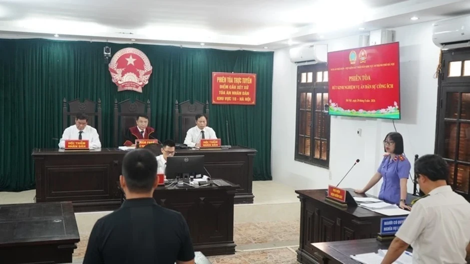 Tòa án nhân dân Khu vực 10-Hà Nội xét xử vụ án dân sự công ích