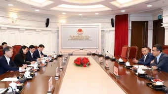 Tòa án nhân dân tối cao tăng cường hợp tác quốc tế phục vụ xây dựng Tòa chuyên biệt