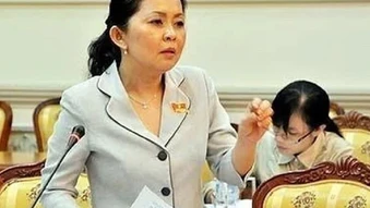 Tòa kêu gọi bị cáo Đào Thị Lan Hương ra đầu thú