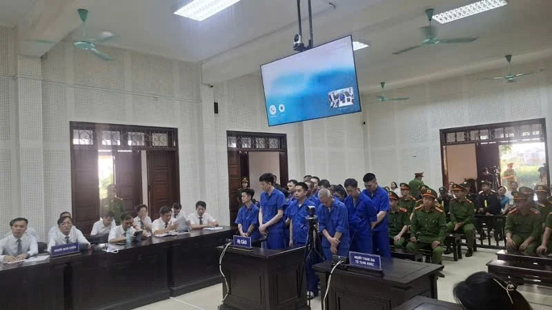Tòa tuyên 4 án tử hình, 5 án chung thân trong vụ án ma túy đặc biệt nghiêm trọng ở Quảng Ninh Tòa tuyên 4 án tử hình, 5 án chung thân trong vụ án ma túy đặc biệt nghiêm trọng ở Quảng Ninh