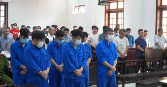 Tòa tuyên án sơ thẩm giai đoạn 2 vụ án buôn lậu hơn 200 triệu lít xăng