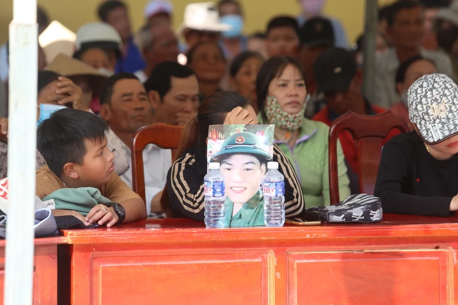 Tòa tuyên án tử hình kẻ sát hại 3 người trong gia đình người tình ở Tây Ninh Tòa tuyên án tử hình kẻ sát hại 3 người trong gia đình người tình ở Tây Ninh