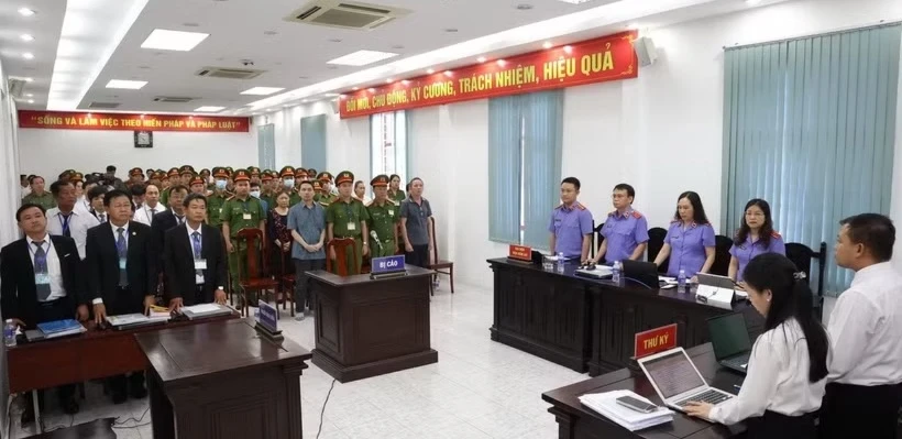 Toà xử phạt bị cáo Đào Minh Quân và Phạm Lisa mức án chung thân Toà xử phạt bị cáo Đào Minh Quân và Phạm Lisa mức án chung thân
