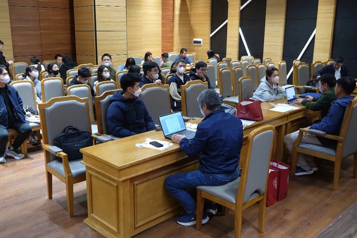 Toàn cảnh chuyên án đánh sập 'đế chế' bóng đá lậu, bắt giữ 'ông trùm' Xôi Lạc TV Toàn cảnh chuyên án đánh sập 'đế chế' bóng đá lậu, bắt giữ 'ông trùm' Xôi Lạc TV