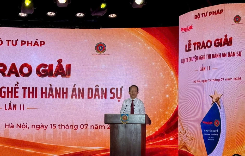 Tôn vinh các tác phẩm xuất sắc đoạt giải về chuyện nghề thi hành án dân sự Tôn vinh các tác phẩm xuất sắc đoạt giải về chuyện nghề thi hành án dân sự