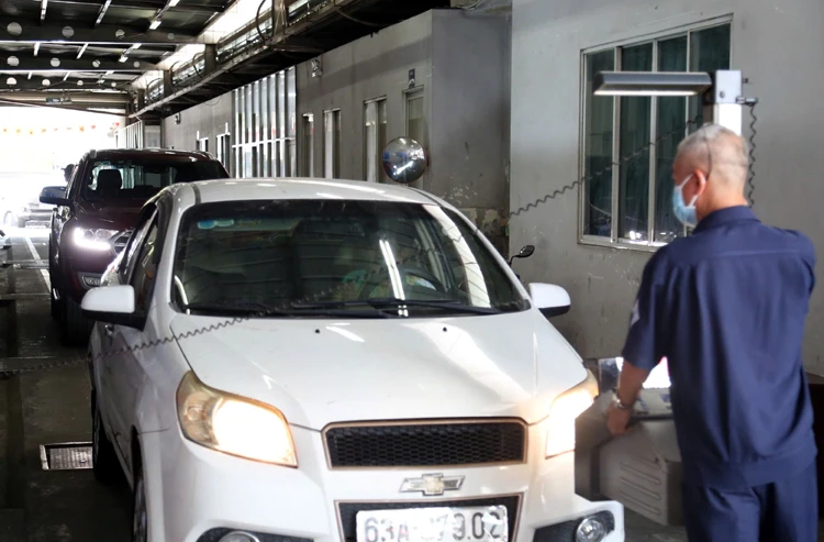 TP Hồ Chí Minh: Nghẽn mạng trong ngày đầu cấp chứng nhận đăng kiểm điện tử TP Hồ Chí Minh: Nghẽn mạng trong ngày đầu cấp chứng nhận đăng kiểm điện tử