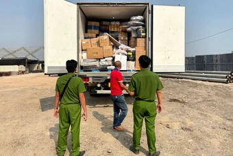 TP Hồ Chí Minh phát hiện hơn 28,8 tấn thực phẩm đông lạnh không rõ nguồn gốc