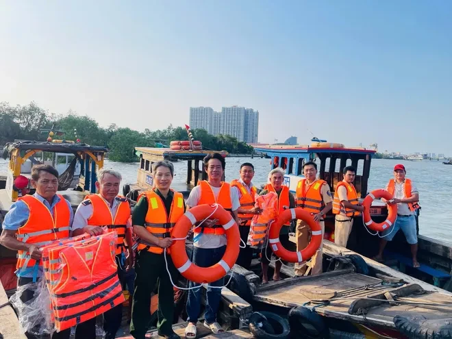 TP Hồ Chí Minh ra quân 45 ngày cao điểm an toàn giao thông TP Hồ Chí Minh ra quân 45 ngày cao điểm an toàn giao thông