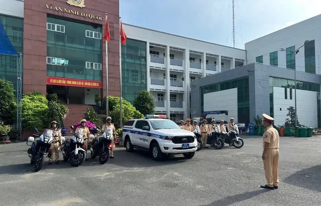 TP Hồ Chí Minh ra quân 45 ngày cao điểm an toàn giao thông TP Hồ Chí Minh ra quân 45 ngày cao điểm an toàn giao thông