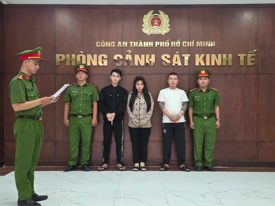 TP Hồ Chí Minh: Triệt phá đường dây "khí cười" giao tận nơi, giao dịch hơn 10 tỷ đồng TP Hồ Chí Minh: Triệt phá đường dây "khí cười" giao tận nơi, giao dịch hơn 10 tỷ đồng