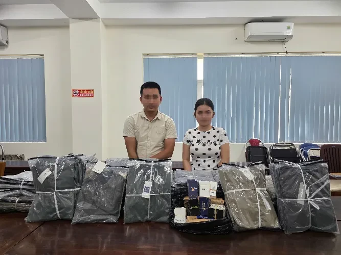 TP Hồ Chí Minh: Triệt phá đường dây sản xuất hơn 14.000 áo thun giả mạo hàng hiệu