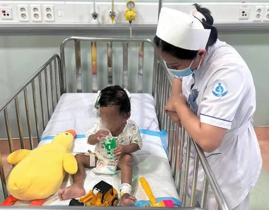 TP.HCM chỉ đạo khẩn trương điều tra vụ bé trai 2 tuổi nghi bị bạo hành TP.HCM chỉ đạo khẩn trương điều tra vụ bé trai 2 tuổi nghi bị bạo hành