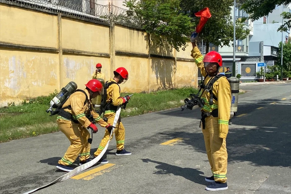 TP.HCM: Huấn luyện PCCC chuyên ngành tại các khu công nghiệp TP.HCM: Huấn luyện PCCC chuyên ngành tại các khu công nghiệp