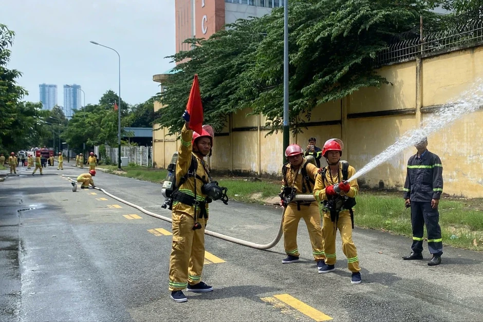 TP.HCM: Huấn luyện PCCC chuyên ngành tại các khu công nghiệp TP.HCM: Huấn luyện PCCC chuyên ngành tại các khu công nghiệp